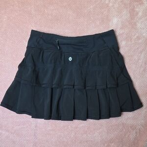 Lululemon Tennis Black Pleated Skirt Size 2